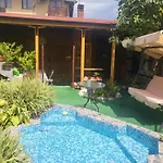 בית הארחה Boina House 3*