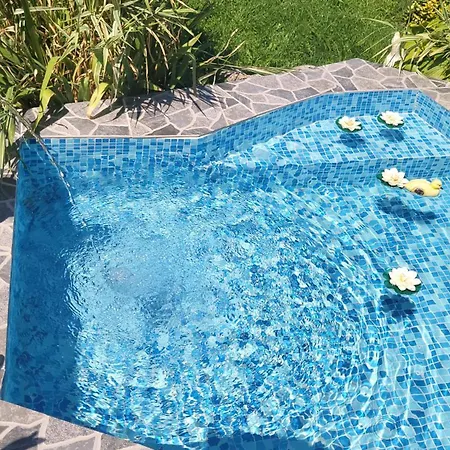 Boina House Къща за гости