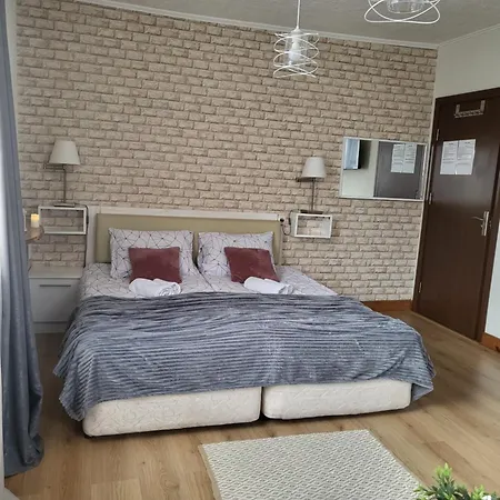 Boina House Konukevi *